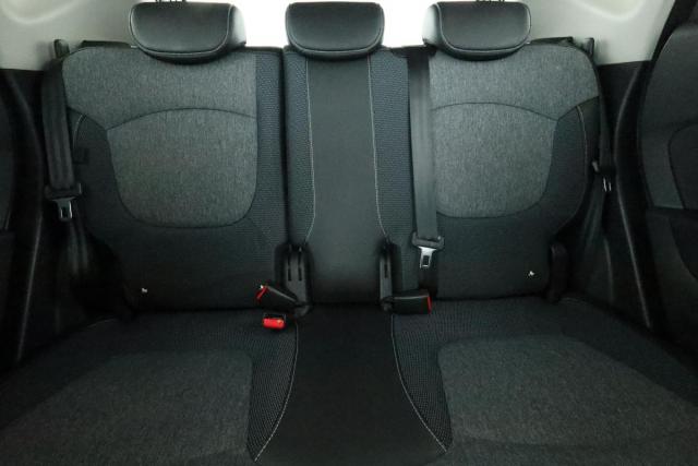 Renault Captur image 1