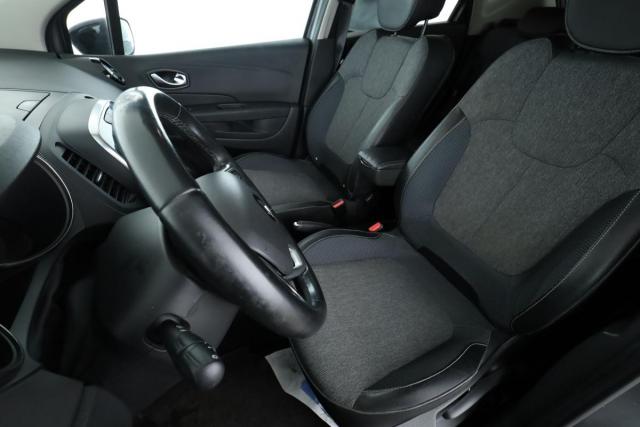 Renault Captur image 8