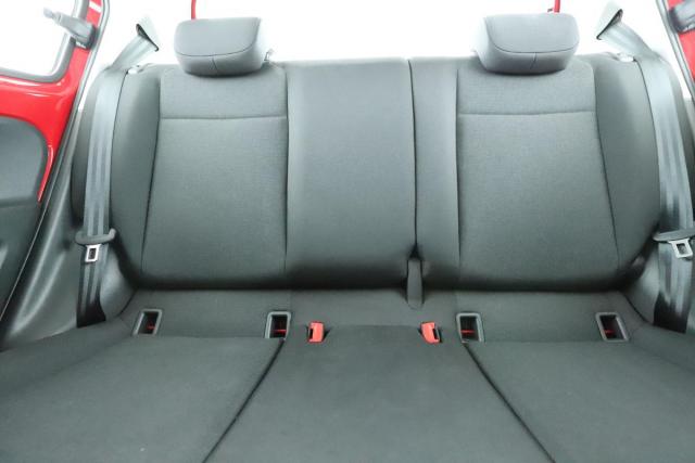 Volkswagen Up! image 4