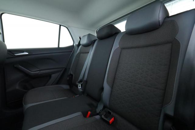 Volkswagen T-Cross image 3