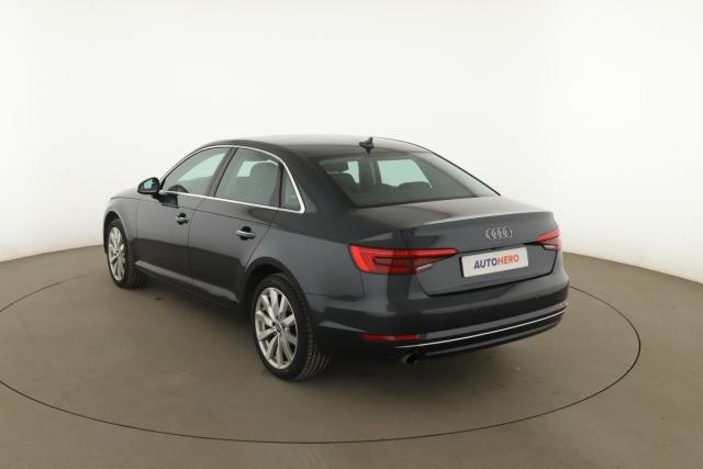 Audi A4 image 4