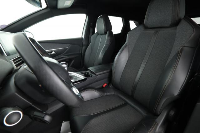 Peugeot 3008 image 9