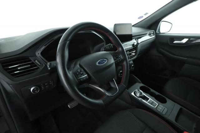 Ford Kuga image 3