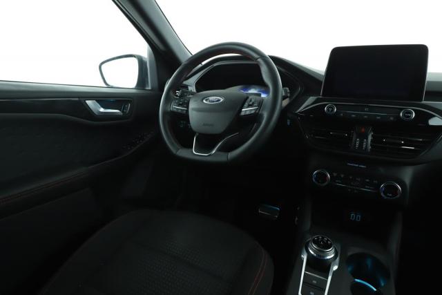 Ford Kuga image 4