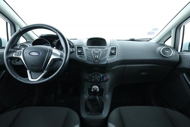 Ford Fiesta image 5