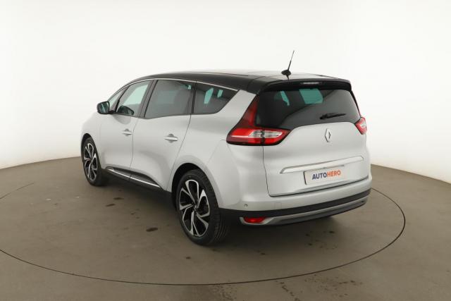 Renault Grand Scénic image 2