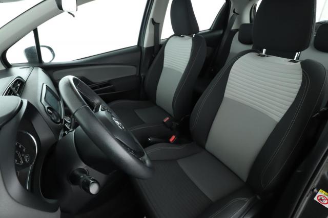 Toyota Yaris image 3