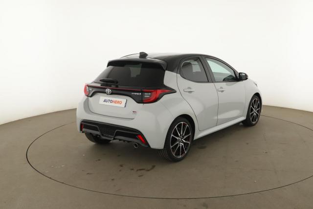 Toyota Yaris image 2
