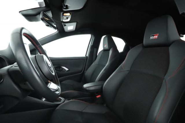 Toyota Yaris image 8