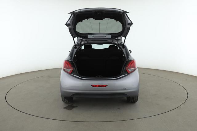Peugeot 208 image 5