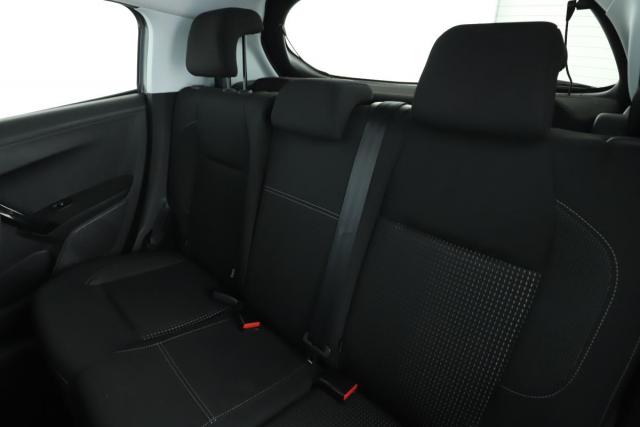 Peugeot 208 image 8