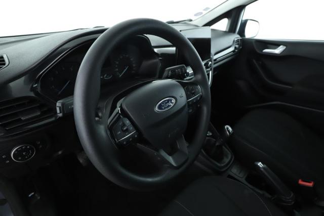 Ford Fiesta image 6