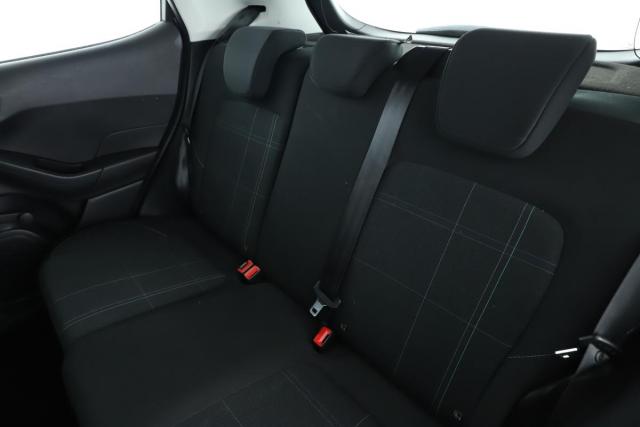 Ford Fiesta image 8