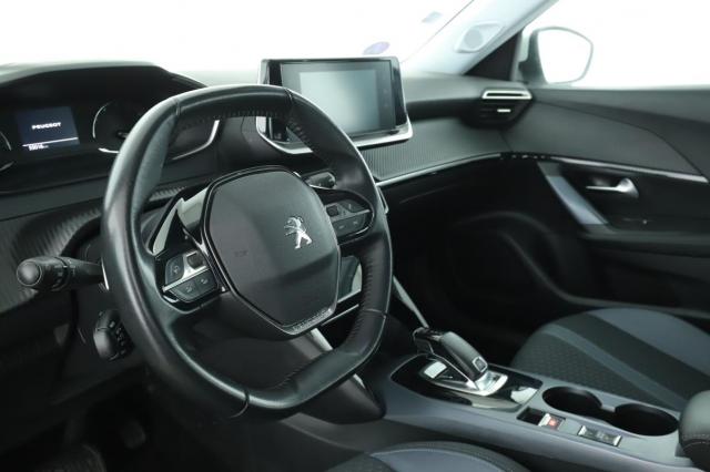 Peugeot 2008 image 9