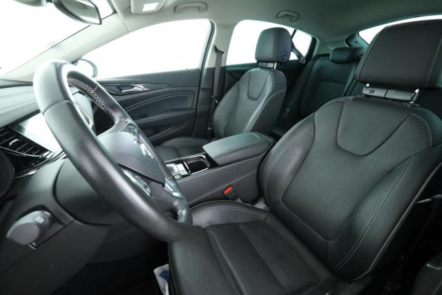 Opel Insignia image 8