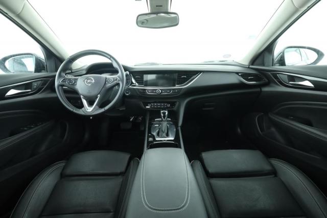 Opel Insignia image 3