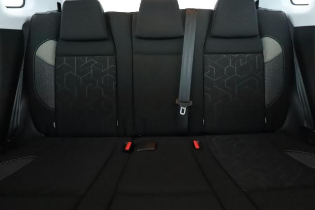 Peugeot 2008 image 9