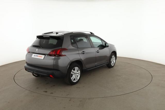 Peugeot 2008 image 3