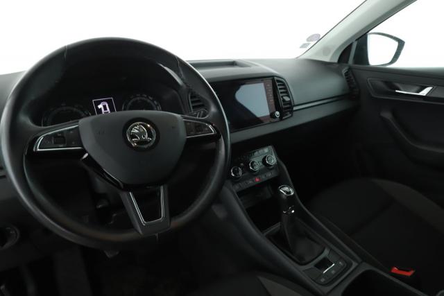 Skoda Karoq image 4