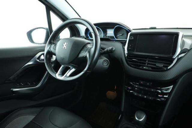 Peugeot 2008 image 1