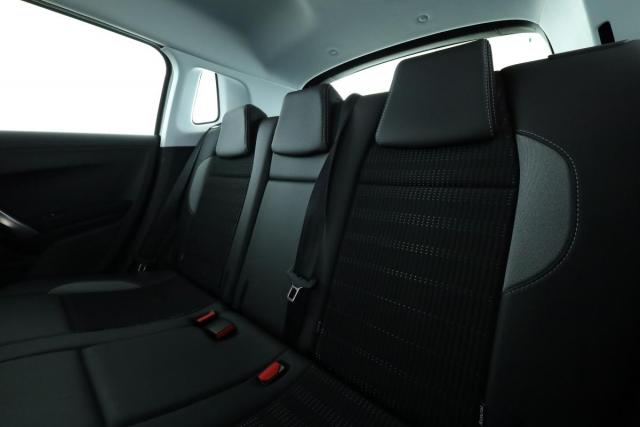 Peugeot 2008 image 7