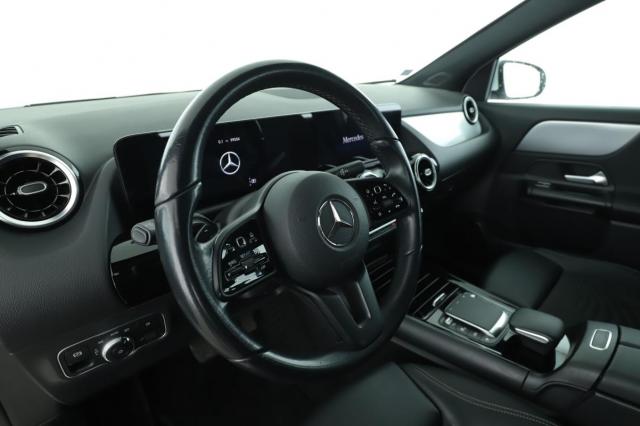 Mercedes Benz Gla image 2