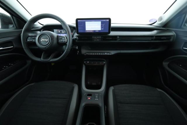 Jeep Avenger image 5