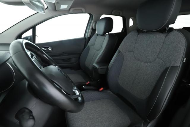 Renault Captur image 1
