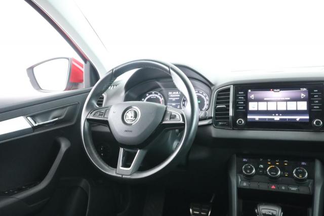 Skoda Karoq image 2