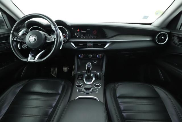 Alfa Romeo Stelvio image 1