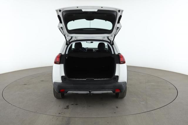 Peugeot 2008 image 2