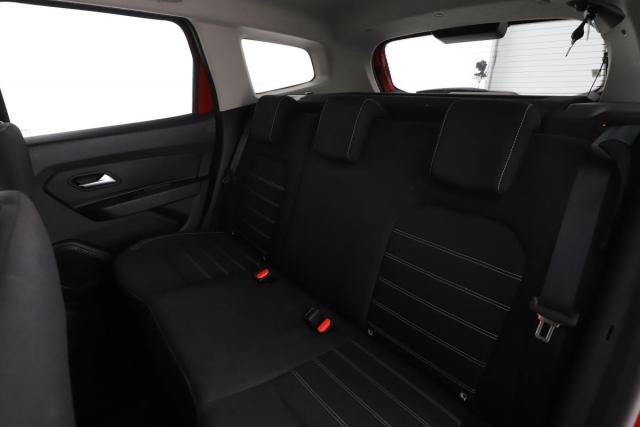 Dacia Duster image 4