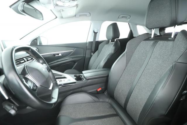 Peugeot 3008 image 8