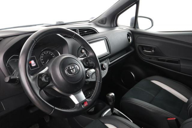Toyota Yaris image 8
