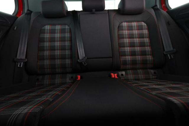 Volkswagen Golf image 7