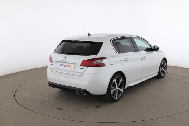 Peugeot 308 image 2