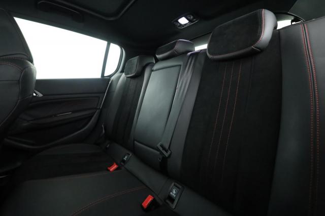 Peugeot 308 image 7