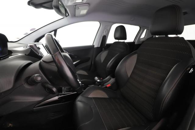 Peugeot 2008 image 4