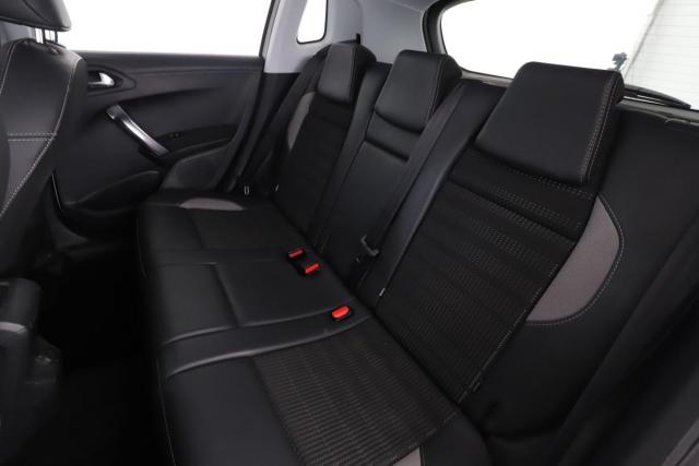 Peugeot 2008 image 7