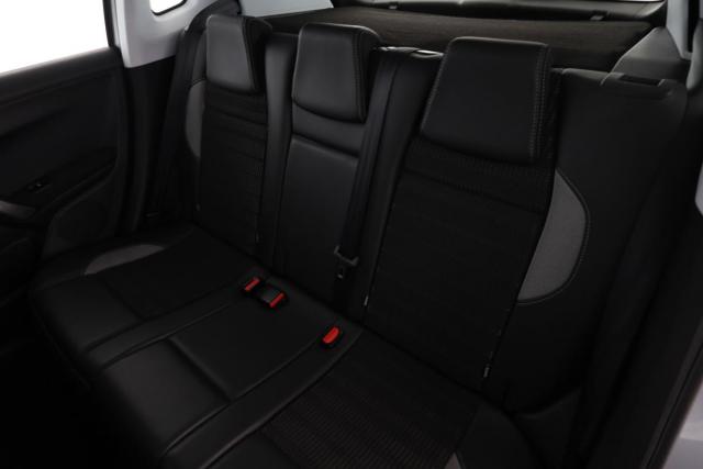 Peugeot 2008 image 8