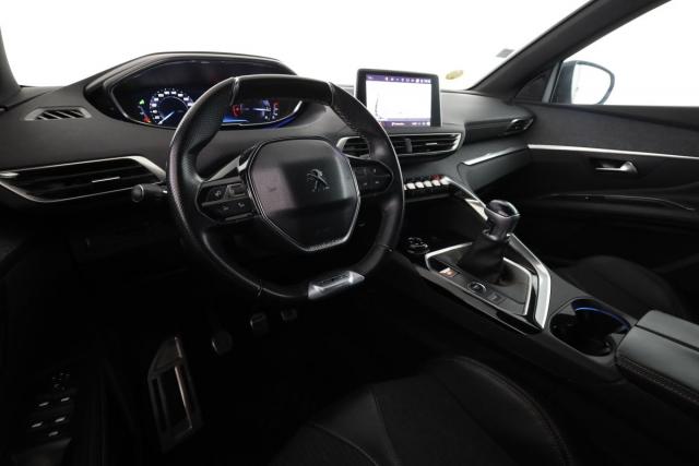 Peugeot 3008 image 3