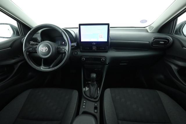Toyota Yaris image 2