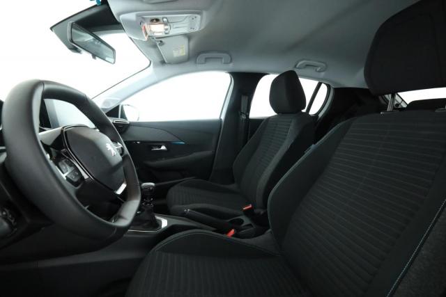Peugeot 208 image 6