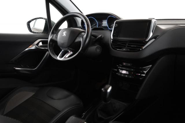 Peugeot 2008 image 7