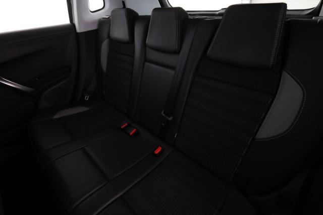 Peugeot 2008 image 1