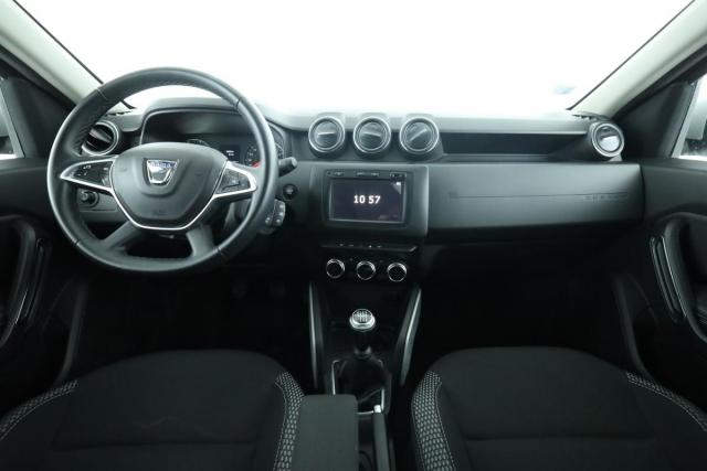 Dacia Duster image 1