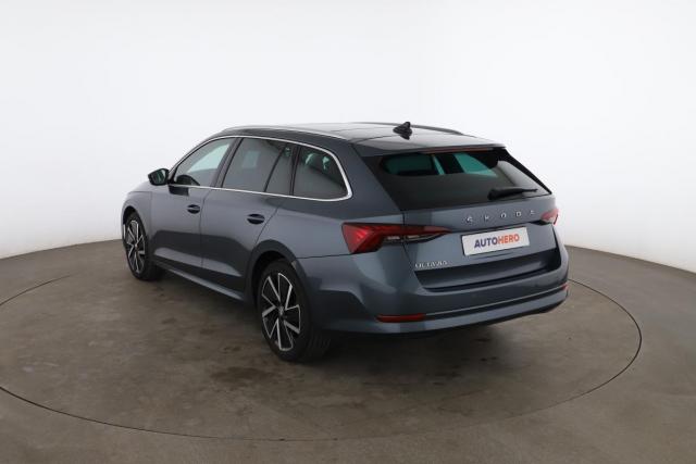 Skoda Octavia image 4