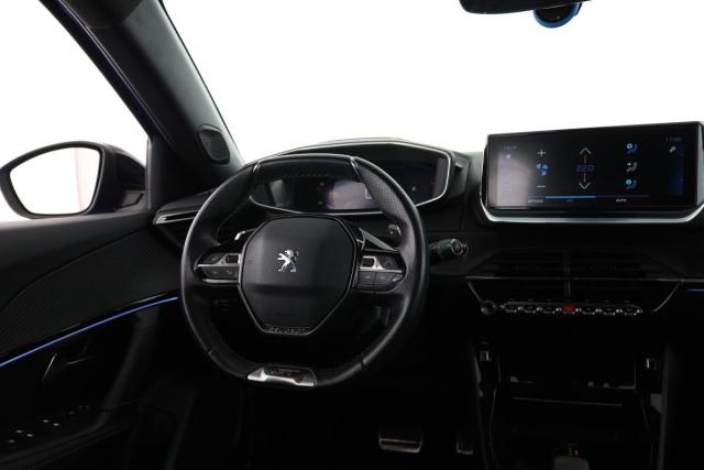Peugeot 2008 image 3