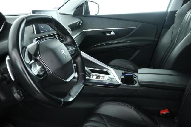 Peugeot 3008 image 2
