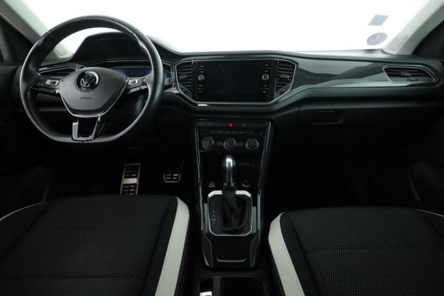 Volkswagen T-Roc image 6
